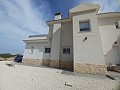 Prachtige villa met 6 slaapkamers en 5 badkamers in Pinoso. in Alicante Dream Homes API 1122
