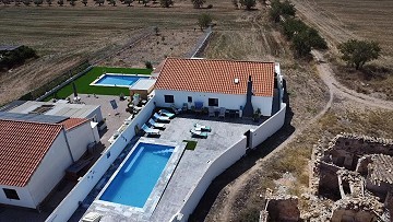 Lovely 3 Bed 2 Bath Villa in Caudete Castilla La Mancha.
