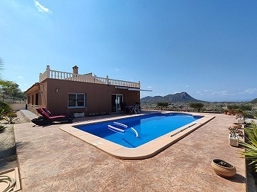 Superb 4-bedroom villa with pool and unbeatable views in Fortuna.