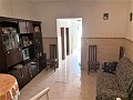 Landhuis met 3 slaapkamers, grote garage en 10 minuten lopen naar de stad Barinas in Alicante Dream Homes API 1122