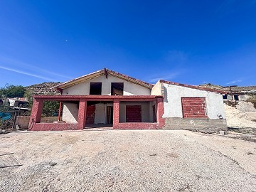 Projet de rénovation avec terrain à Agost