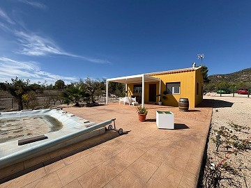 Wunderschönes Landhaus mit Pool in Sax