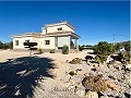 Prachtige villa met 4 slaapkamers en 4 badkamers in Pinoso. in Alicante Dream Homes API 1122