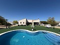Moderne autarke Villa mit Pool in Biar in Alicante Dream Homes API 1122