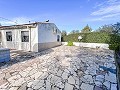 Villa met 4 slaapkamers, zwembad en grond in Sax in Alicante Dream Homes API 1122