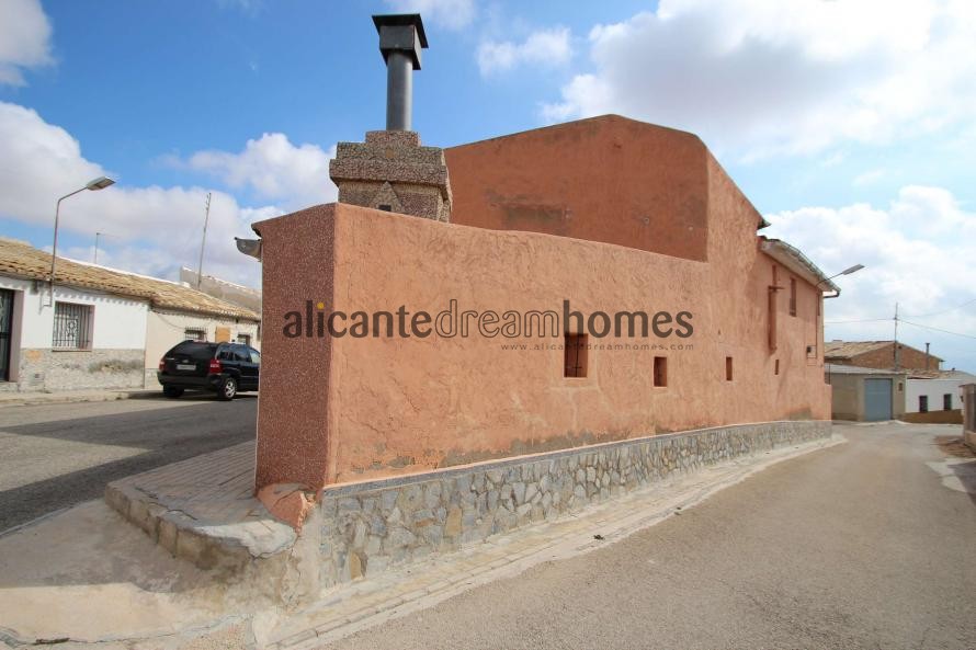 Massive village house suitable for B&B in Raspay in Alicante Dream Homes
