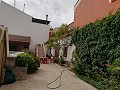 Grande maison de ville avec piscine privée à Caudete in Alicante Dream Homes API 1122