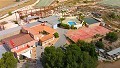 Groot landhuis met marmeren bedrijf en druivenplantage in Alicante Dream Homes API 1122