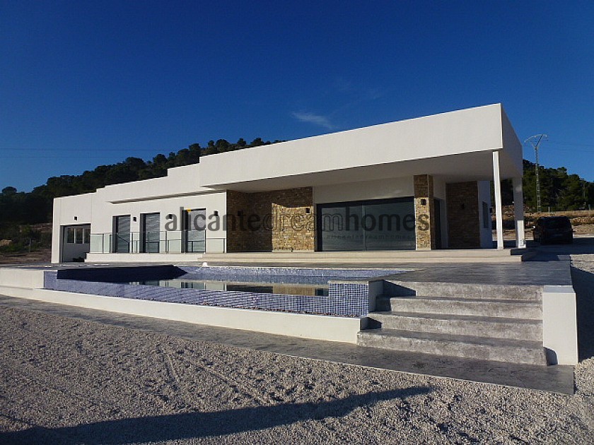 Villa for sale in La Romana, Alicante  in Alicante Dream Homes