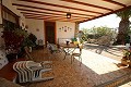 Vrijstaande villa dicht bij de stad in Caudete in Alicante Dream Homes API 1122