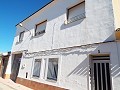 Grande maison de ville avec garage à Caudete in Alicante Dream Homes API 1122