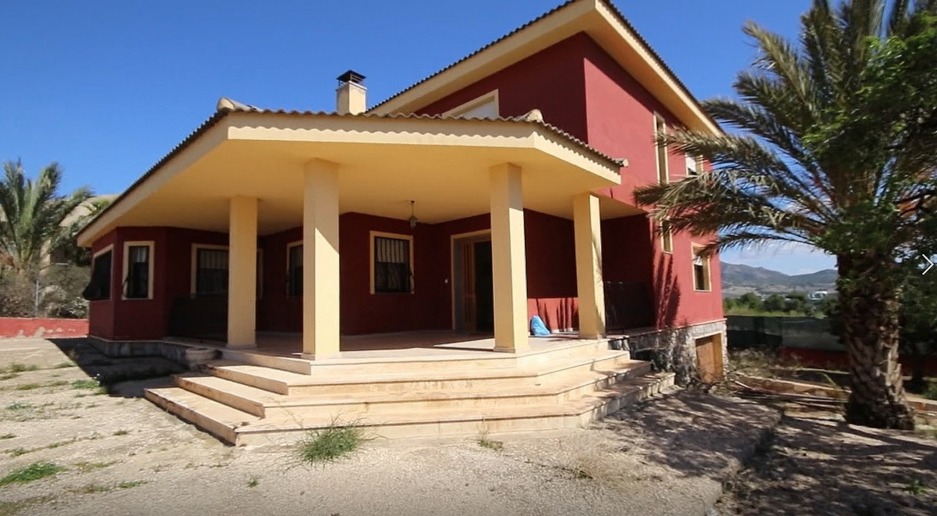 5 bedroom house / villa for sale in Salinas, Costa Blanca