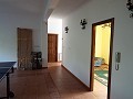 Superbe villa de 6 chambres et 3 salles de bain avec solarium à Zarra, Valence in Alicante Dream Homes API 1122