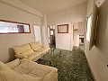 2 slaapkamer appartement en winkel (of garage) voor modernisering in Alicante Dream Homes API 1122