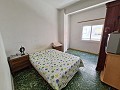 2 slaapkamer appartement en winkel (of garage) voor modernisering in Alicante Dream Homes API 1122