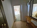 Appartement 2 chambres et magasin (ou garage) à moderniser in Alicante Dream Homes API 1122