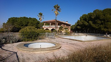 Landhaus mit 4 Schlafzimmern und 2 Bädern in der Nähe von Sax | Alicante, Sax Gerade um 120.000€ reduziert