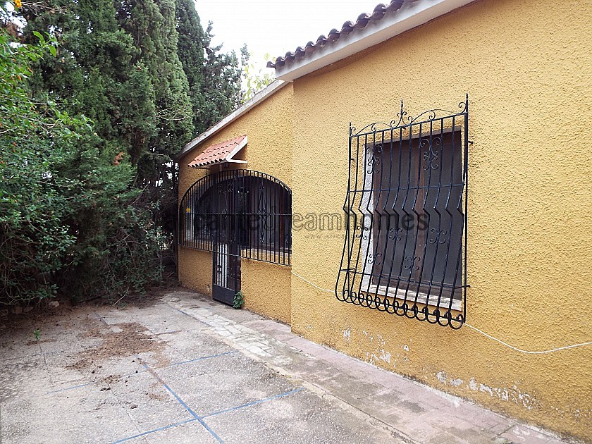 Beautiful 5 Bed Villa, Large Pool & Seperate Guest House in Alicante Dream Homes