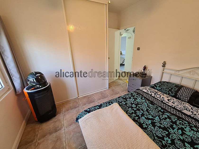 4 Bed, 2 bath villa with pool, garage and storage room in Alicante Dream Homes