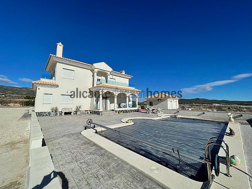 Key ready new build with Guest house, Garage, Summer kitchen in Alicante Dream Homes
