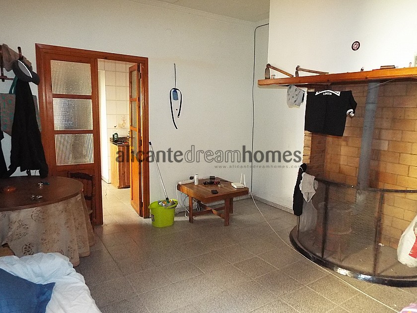 Townhouse with 5 bedrooms and private Garden in Alicante Dream Homes