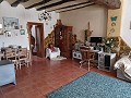 Maison de village de 8 chambres et 2 salles de bain avec écuries et chenils in Alicante Dream Homes API 1122