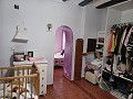Casa de pueblo de 8 dormitorios y 2 baños con establos y perreras in Alicante Dream Homes API 1122