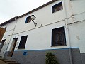 Belle maison de ville de 4 chambres dans le centre d'Ayora in Alicante Dream Homes API 1122