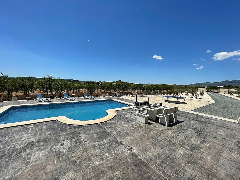 Villa in Pinoso - Wederverkoop in Alicante Dream Homes