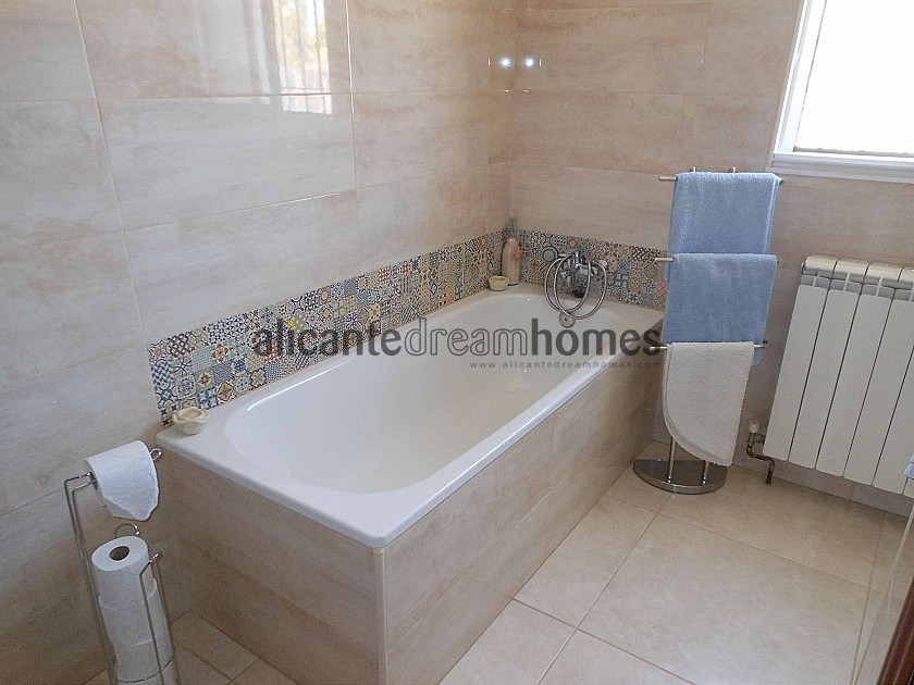 Stunning 3 Bed 2 Bath Villa 3km to Pinoso in Alicante Dream Homes