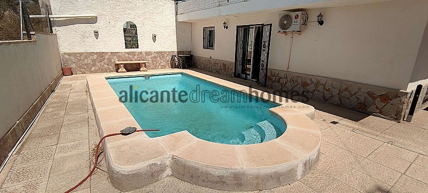 Villa with 4 Bed 2 Bath & Pool in Fortuna in Alicante Dream Homes