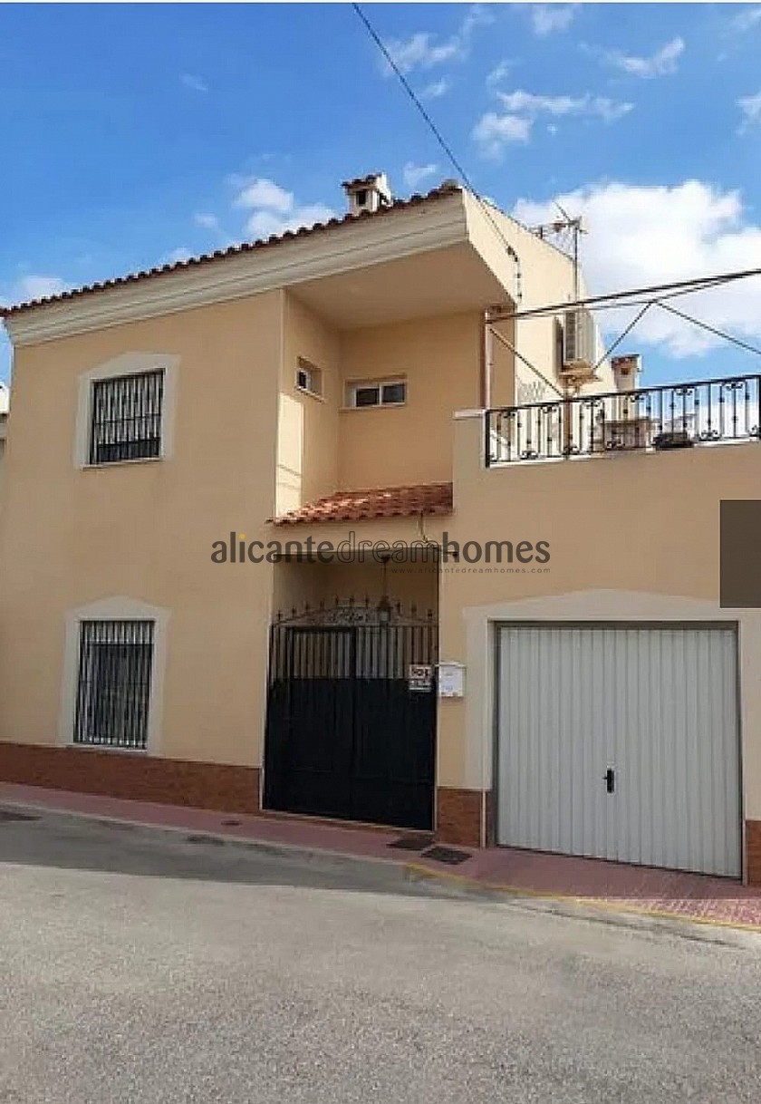Town House in Hondon de los Frailes in Alicante Dream Homes