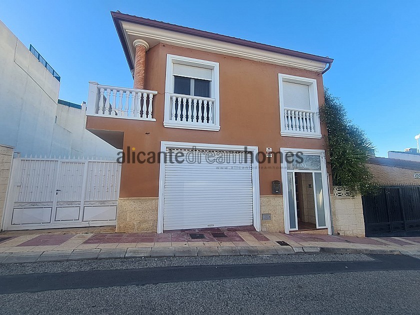 Large Town House with Plot in Alicante Dream Homes
