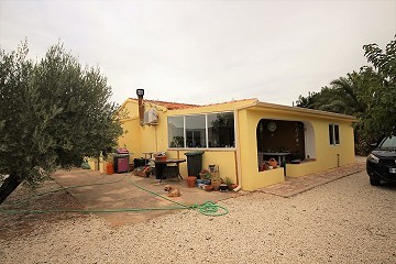 3 Bedroom House with Separate Casita