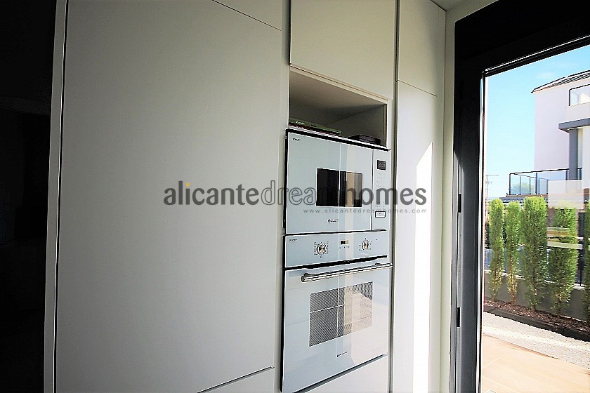 Virtually New Modern Villa in Alicante Dream Homes