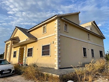 Villa in Alicante, Castalla