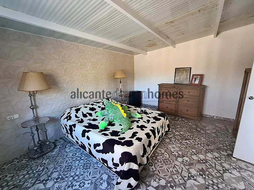 1/2 Bedroom Villa walking distance to village with Rent to Buy Option in Alicante Dream Homes