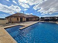 Ruime villa van hoge kwaliteit met 5 slaapkamers en zwembad in Alicante Dream Homes