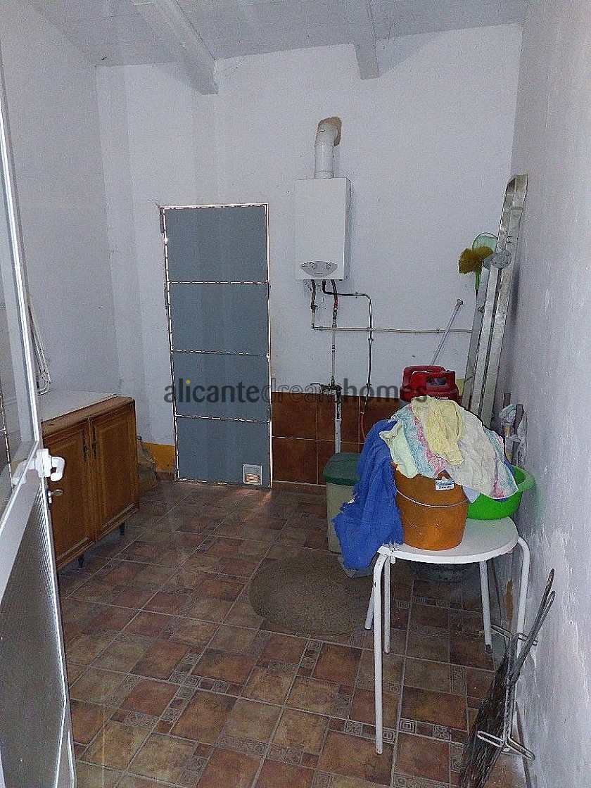Villa mit 6 Schlafzimmern und 3 Bädern in Algueña in Alicante Dream Homes