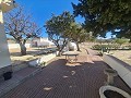 Villa met 3 slaapkamers met uitzicht op het zwembad en het kasteel in Alicante Dream Homes API 1122