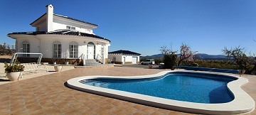 Stunning 4 bedroom villa in Pinoso