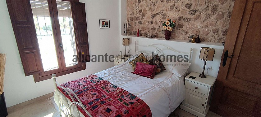 Schönes Landhaus in Pinoso in Alicante Dream Homes
