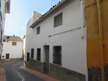 Reihenhaus mit 4 Schlafzimmern in Teresa de Cofrentes