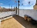 Das Haus ist in zwei Wohnungen aufgeteilt – es sind bauliche Reparaturen oder ein Umbau erforderlich in Alicante Dream Homes API 1122
