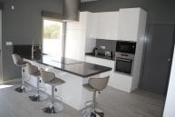 Villa moderna de nueva construcción con parcela y piscina in Alicante Dream Homes API 1122