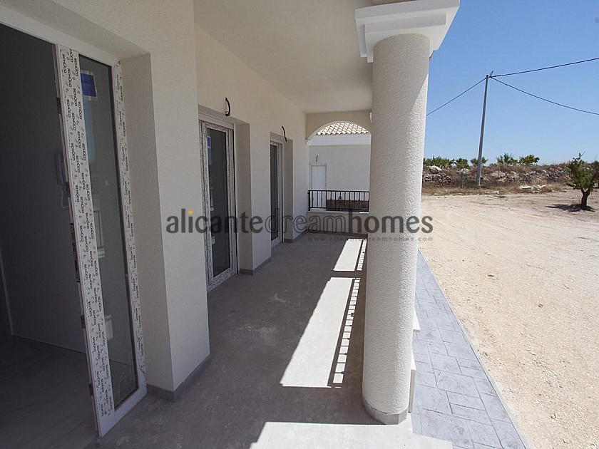 New Build Villas in Pinoso with pool and plot 195m2 in Alicante Dream Homes
