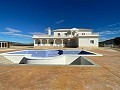 Neubauvillen mit Wow-Faktor in Alicante Dream Homes API 1122