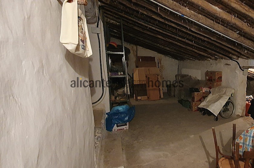 Herenhuis met 6 slaapkamers en binnenplaats in Alicante Dream Homes