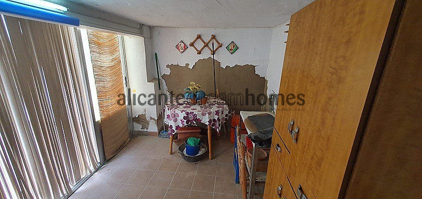 Maison de ville avec 6 chambres et cour in Alicante Dream Homes