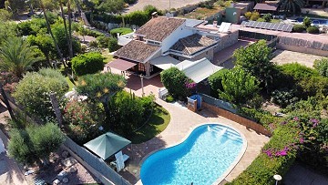 Wunderschöne Villa mit 5 Schlafzimmern und 5 Bädern in Pena de Las Aguilas,Elche